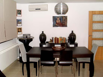 Home in Cubelle | dining table near the kitchen area
