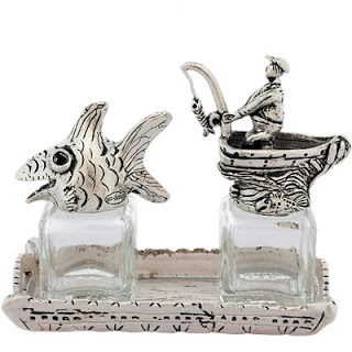 vintage fish-fisherman salt and pepper shaker kitchen set