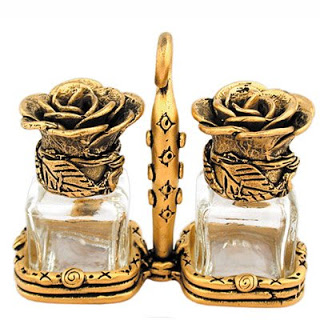 vintage sose salt and pepper shaker kitchen set