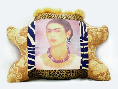 Art pillow with a zing