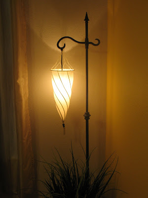 Morocan lamp in the dining room corner