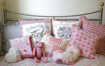 pillows, quilts and toys designed by Nicola | Vintage lover | theKeybunch decor
