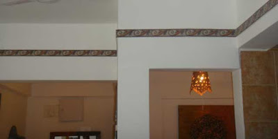 a lovely wall border with tiles