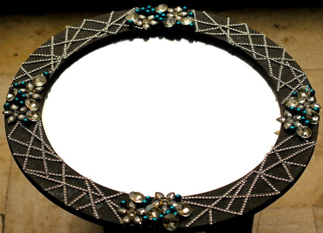 kanupriya, styleradha,decorative mirrors, frames studioblaq on thekeybunch, decorative frames