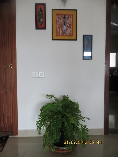 Aussie aboriginal painting flanked by South African artwork | Aparna's home tour in Bengaluru