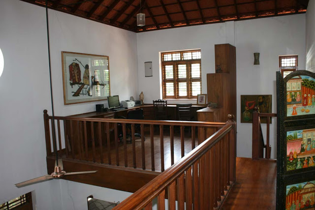 work area, upstairs, homestay, wood features