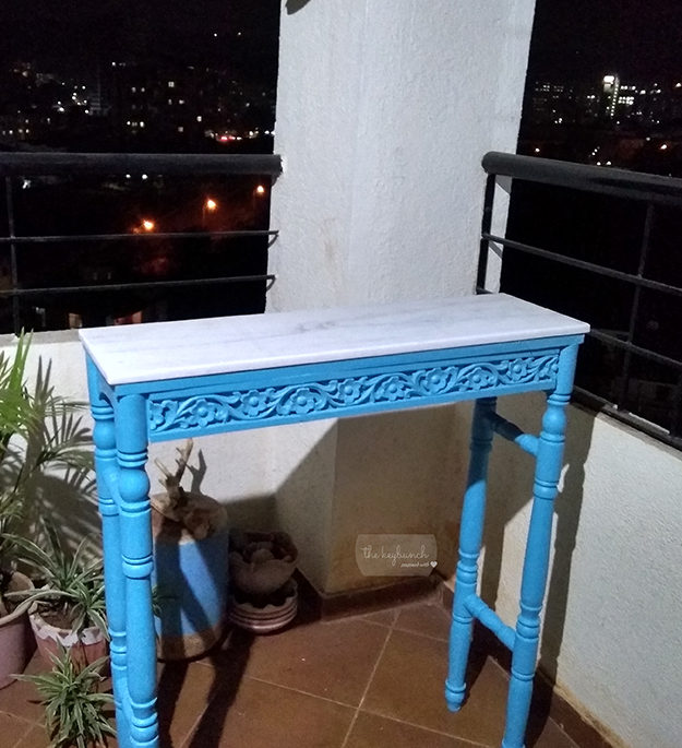 Fixing a marble top on console table