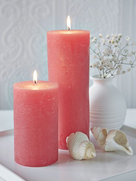 Candle decor in Living coral colour