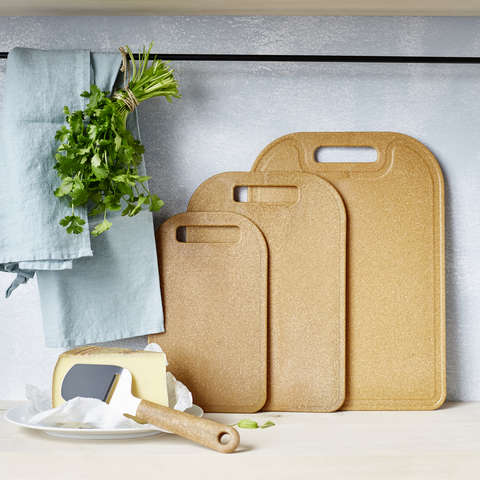 These gorgeous and highly sustainable cutting boards from Orthex are 98% bio-based made out of wood fibre and sugarcane!