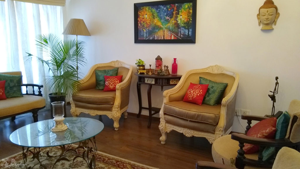 Jayashree Rajan's garden apartment tour on The Keybunch: living room