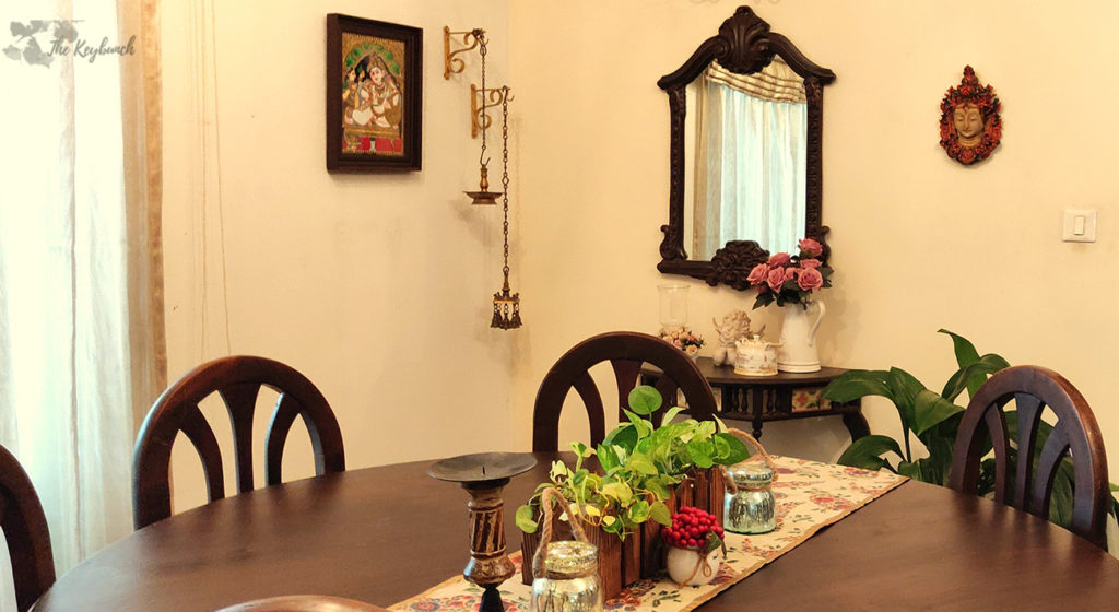 Jayashree Rajan's garden apartment tour on The Keybunch: mirror in the dining room