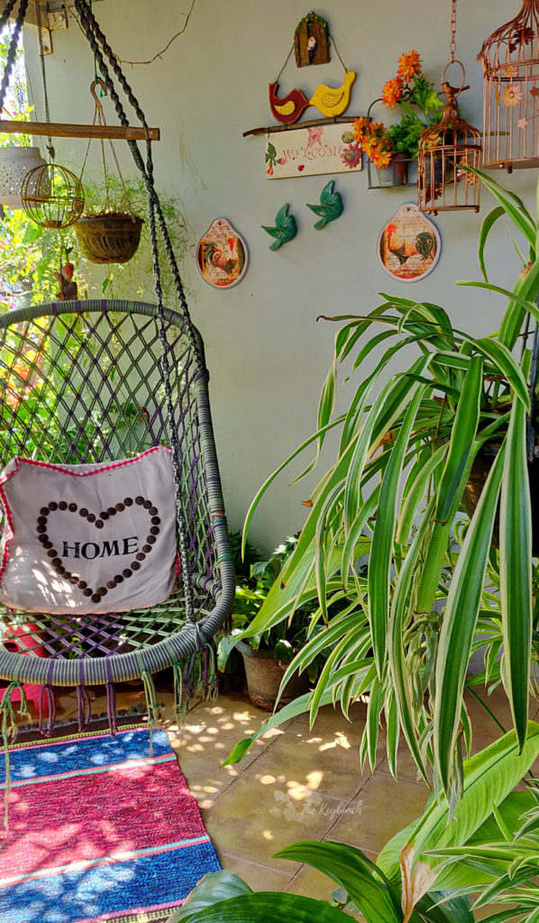 Jayashree Rajan's garden apartment tour on The Keybunch: A dreamy swing in balcony