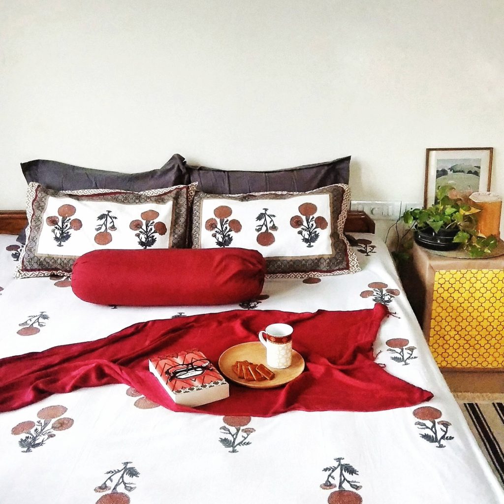 Jayati and Manali share their home tour as the science home décor - the beautiful bedroom with green plants and vintages