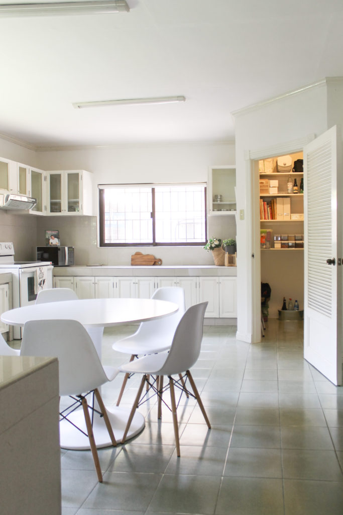 Choose your kitchen wisely - this is a beautiful white kitchen and dining table