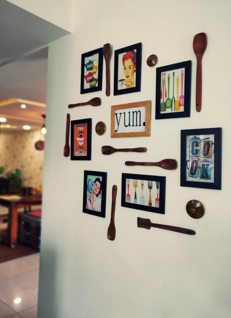 Home style Tour with Rajni in Hyderabad: kitchen frame art and wooden spoon wall decor