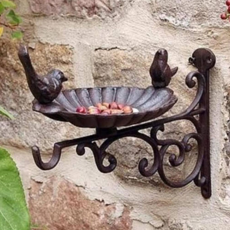 Pretty up your garden with this beautiful vintage cast iron bird feeder | Thekeybunch decor product
