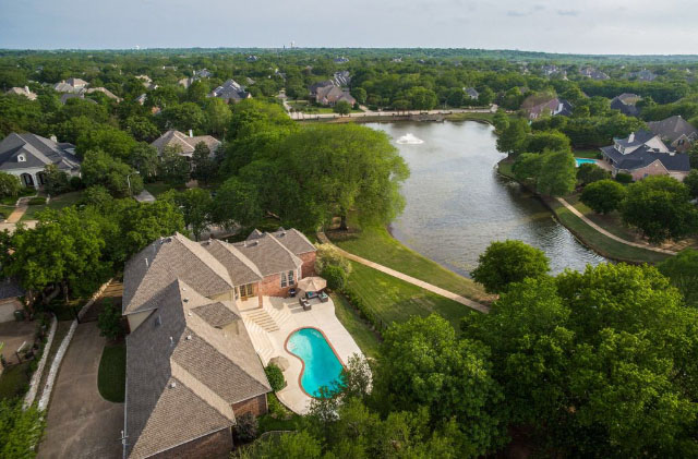 The aerial view of the house, and the pictures from the real estate listing! | Ruma's Indian Home in Texas | theKeybunch decor blog