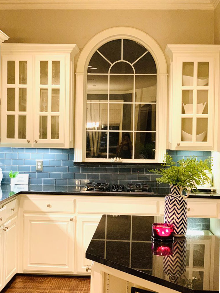 Elegant kitchen room | Ruma's Indian Home in Texas | theKeybunch decor blog