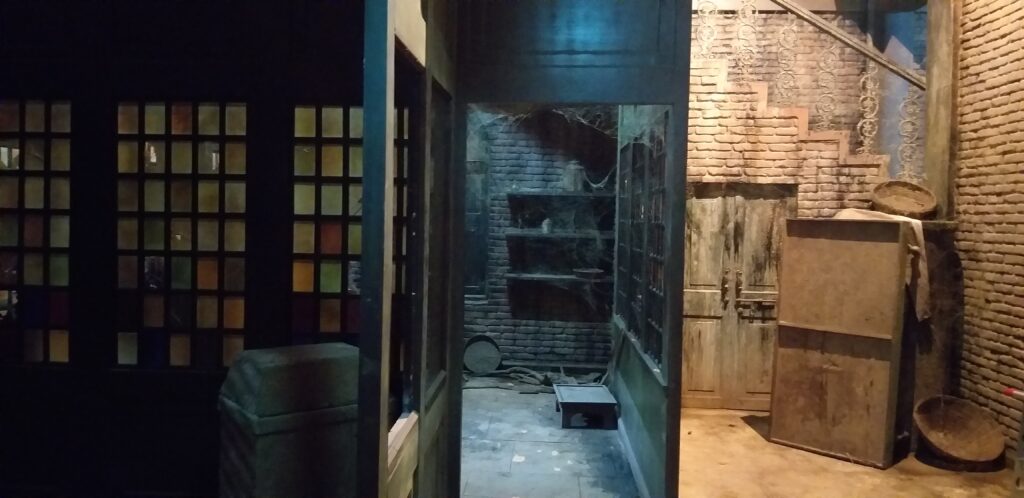 Lahore house in the movie Sardar Ka Grandson | The brick walls, windows and doors are recurring elements on this set, and bring out the set beautifully