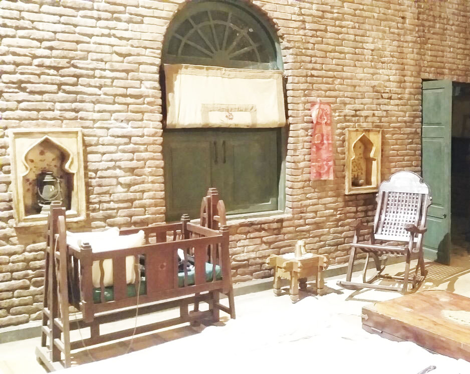 Lahore house in the movie Sardar Ka Grandson | The beautiful insights on how the set developed