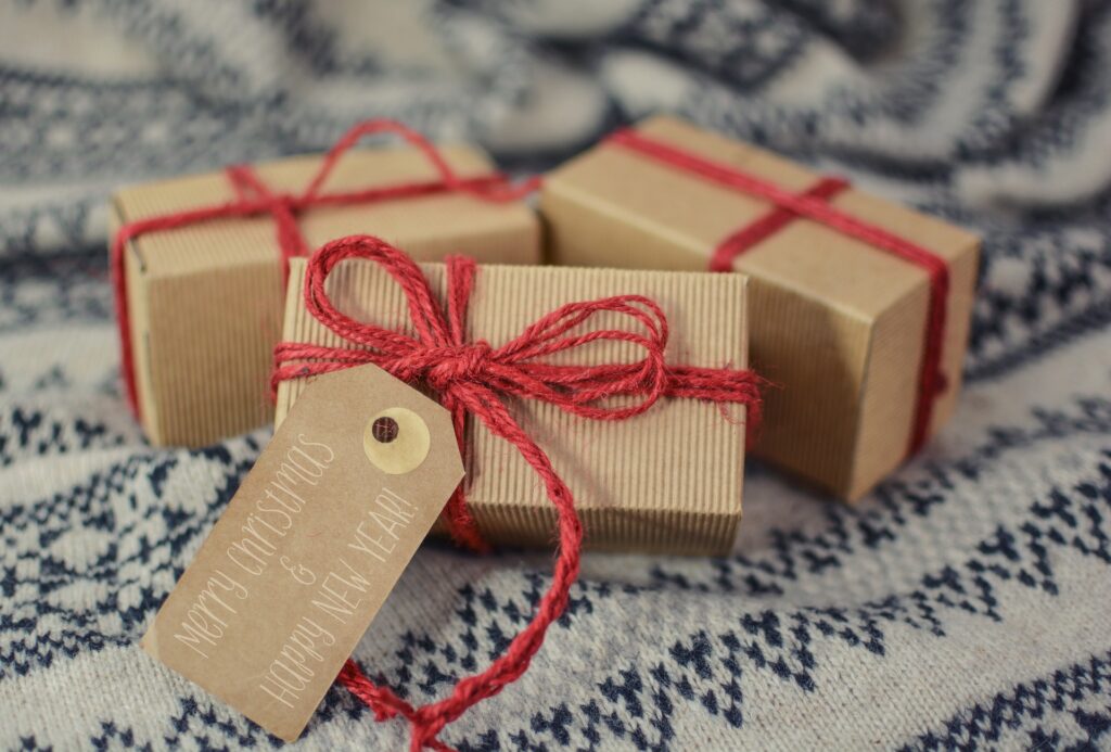 A Guide to Corporate Gifting | Gift box with tag
