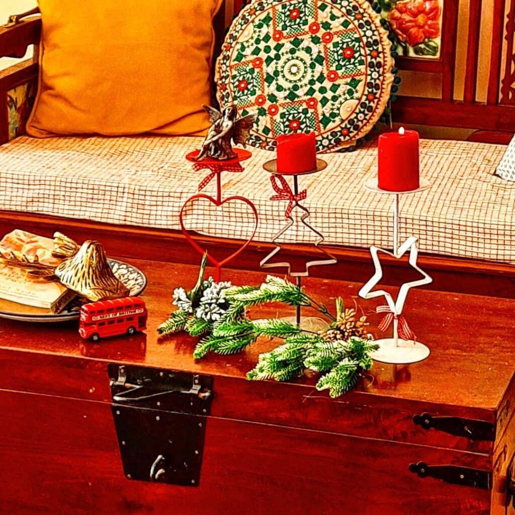 Christmas home decor | Christmas centerpiece with metal candle stands