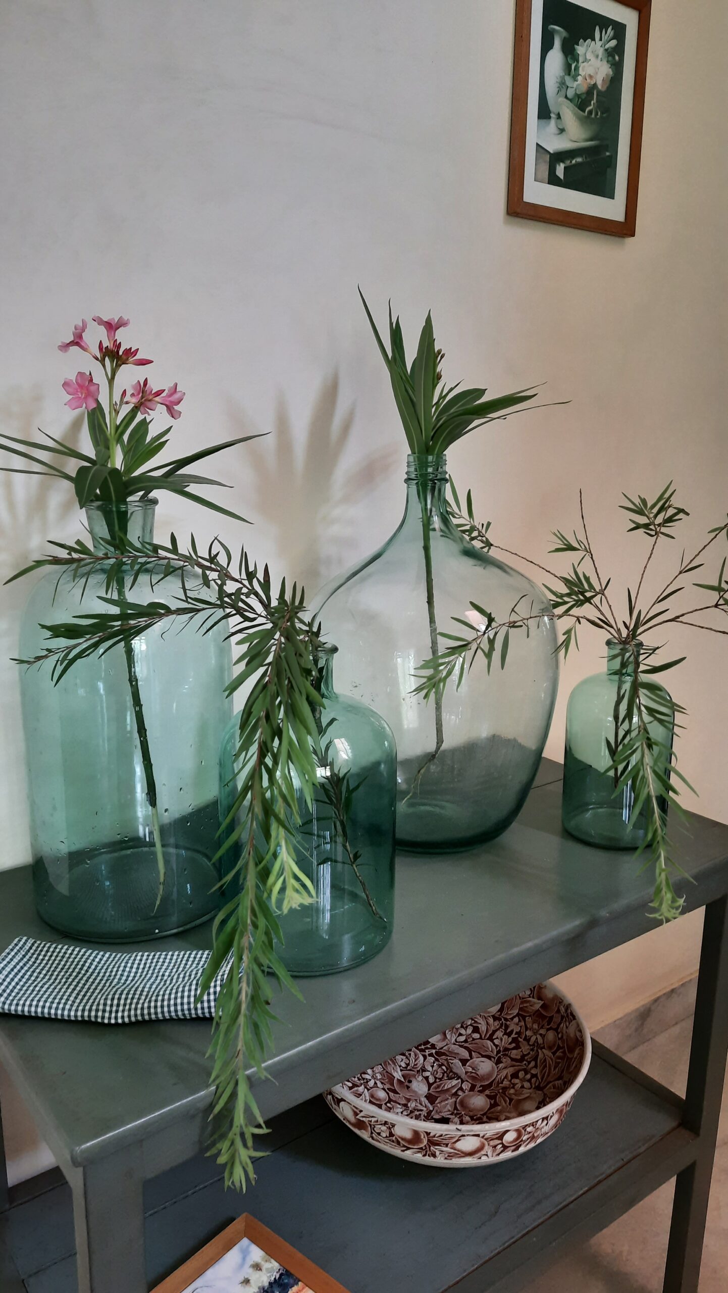 Demijohns in Indian Decor | Decorative demijohn with glass bottle on top of the table