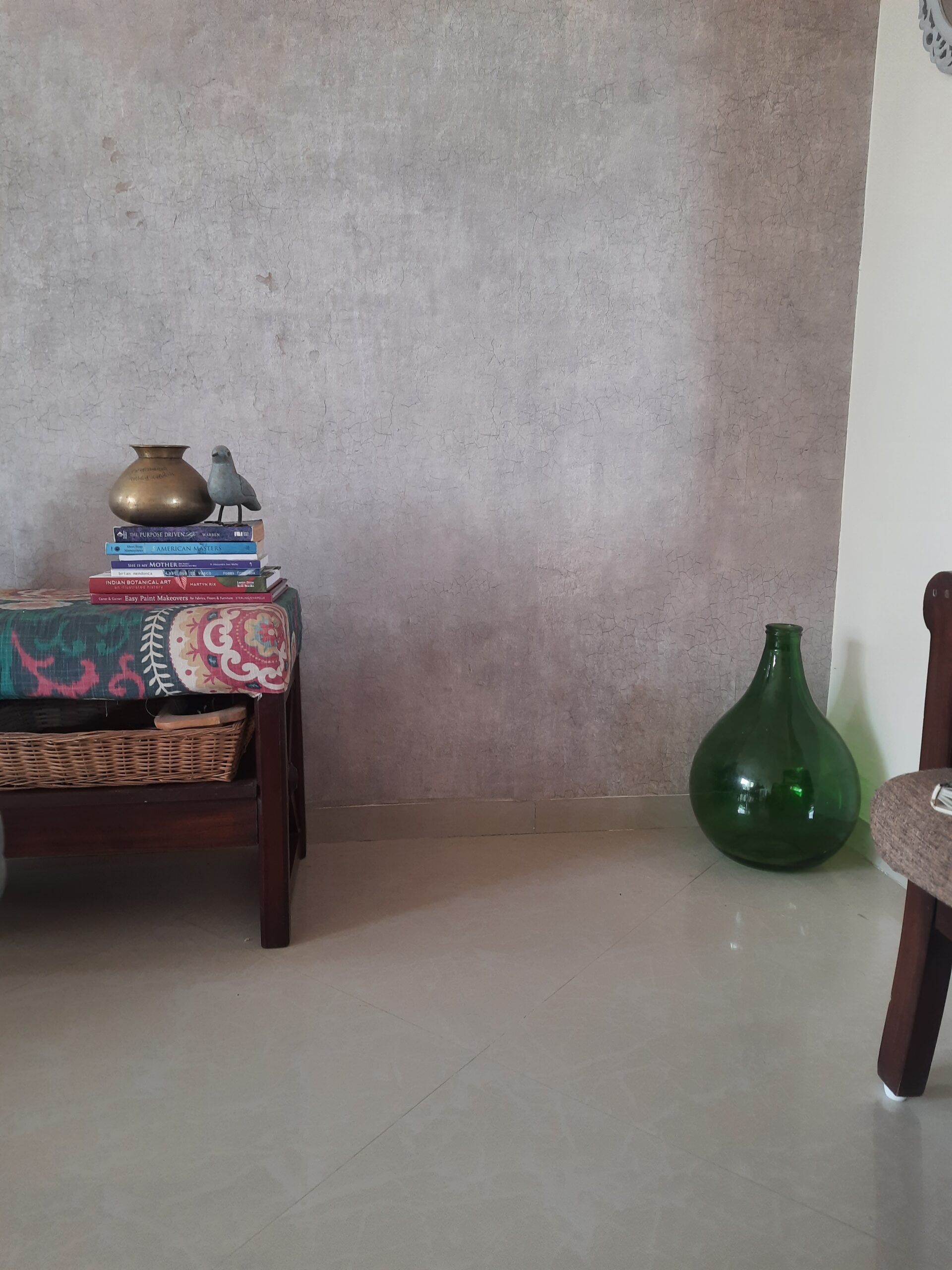 Demijohns in Indian Decor | Vintage large green demijohn at the corner of the room