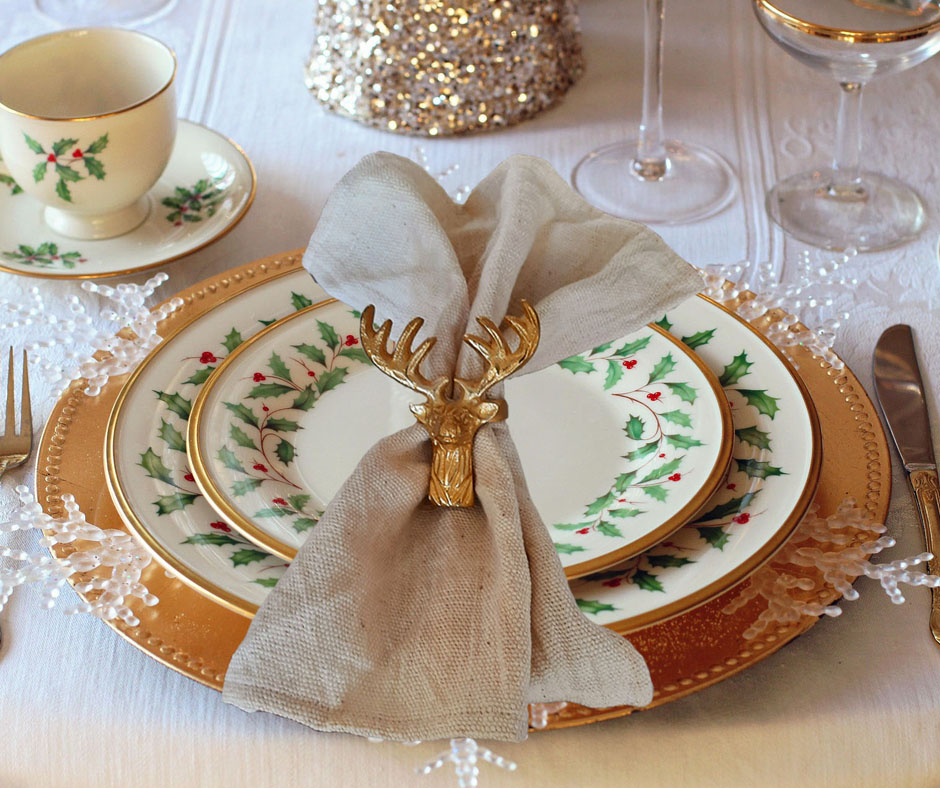 The festive Christmas party | Christmas dining table decor 