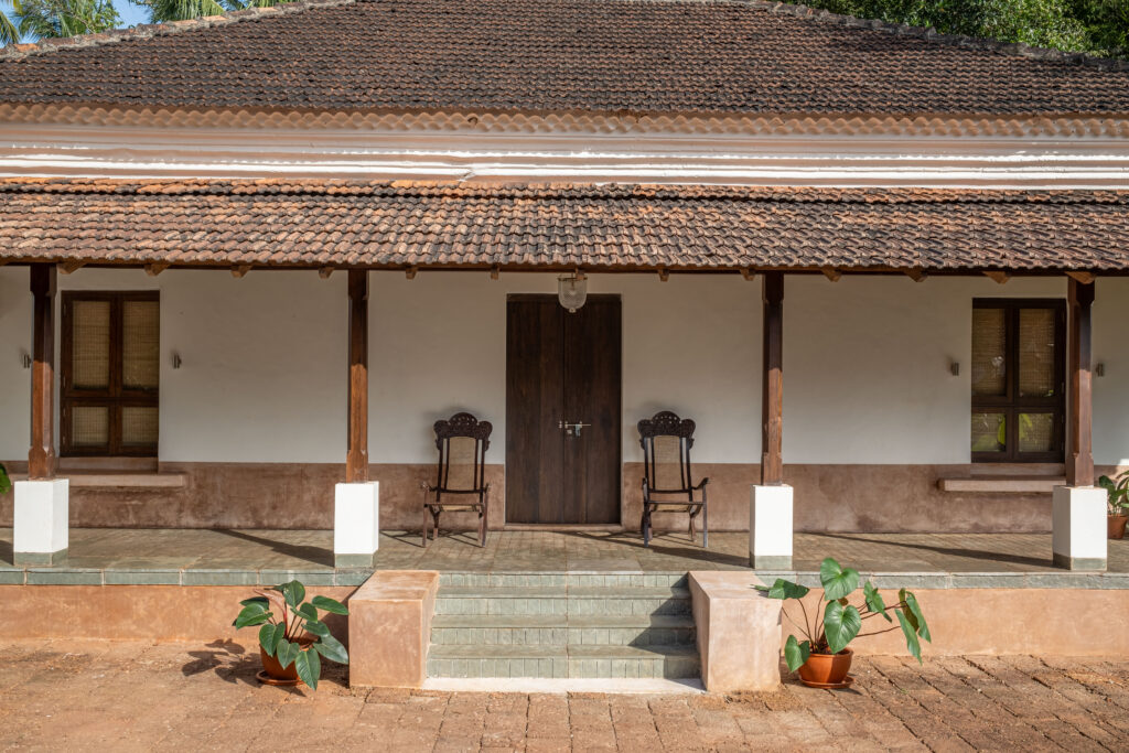 The existing verandah entirely and reconstruct it using Mangalore tiles for both aesthetics and functionality | Heritage home in Parra