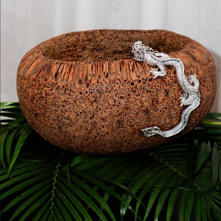 LAdV's Dragon collection Home decor | the cinnamon stick bowls with metal dragons